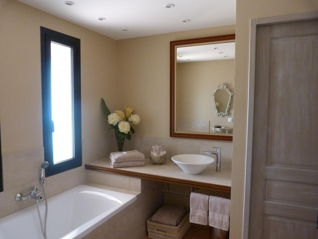 Hotel La Bastide Des Senteurs Peymeinade Zimmer foto